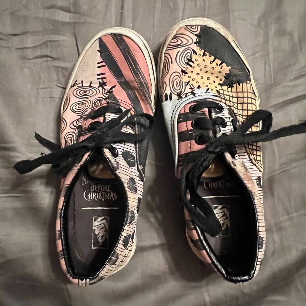 Vans Nightmare Before Christmas Sally Sneakers, kids size 13.5